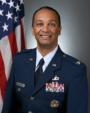 Official photo of Colonel Alexander.