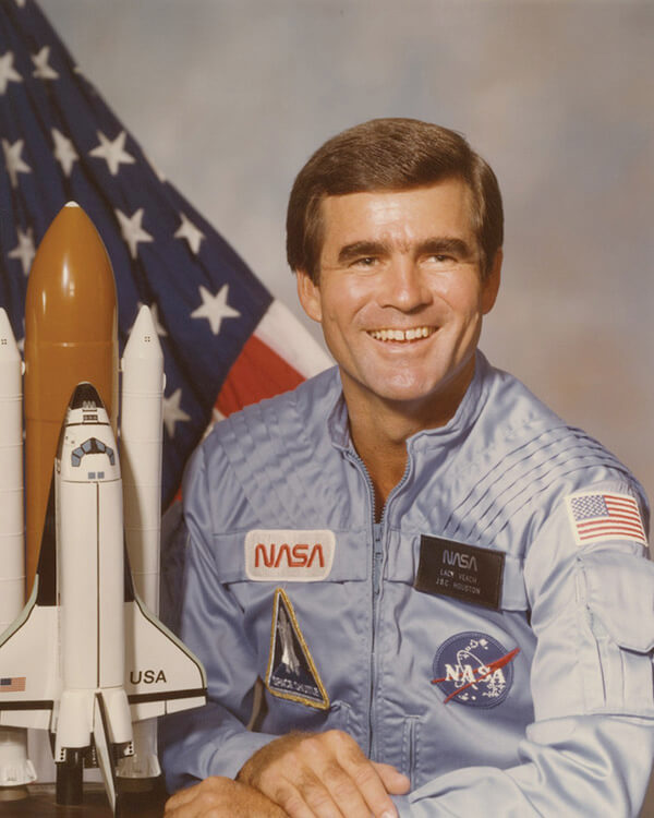 Astronaut Col. (ret) Charles Veach