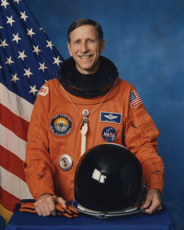 Astronaut Col. (ret) Richard Covey