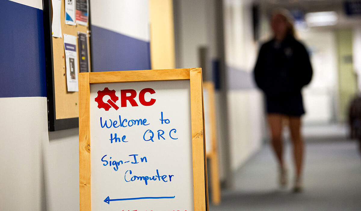 QRC - hallway sign