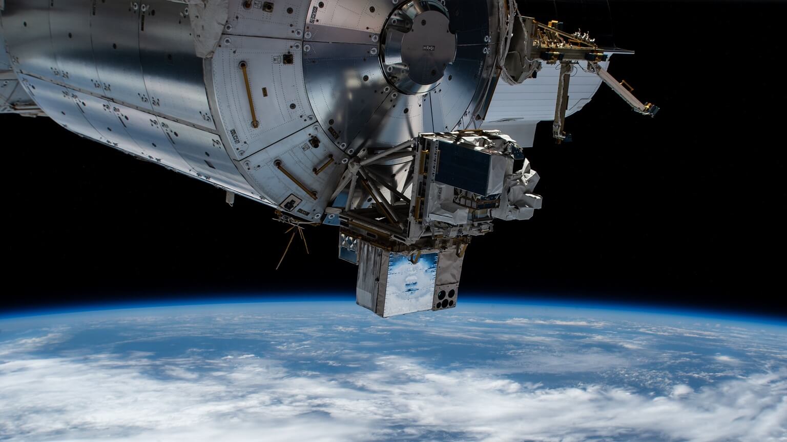 STP-H78 external payload where the Falcon Neuro is hosted (Credit-NASA)