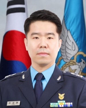 Lt Col Lee